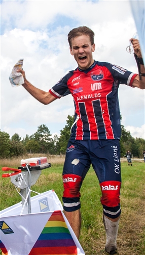 Albin Ridefelt tar SM-guld